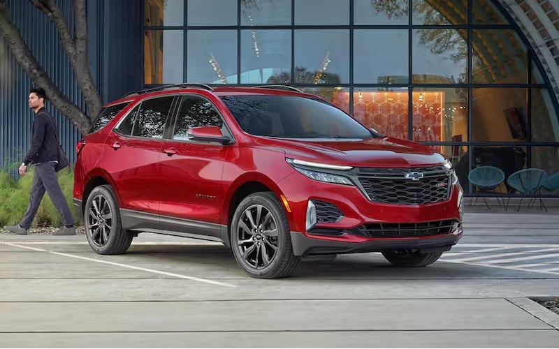 2022 Red Chevrolet Equinox